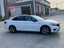 ڤۆڵکسواگن جێتا